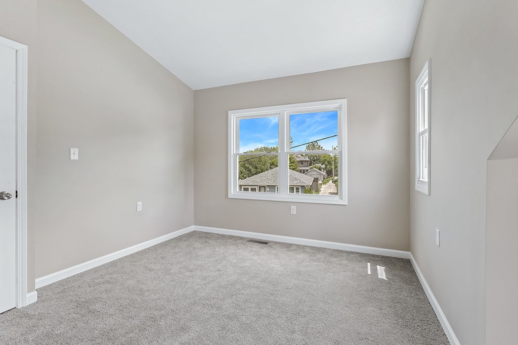 521 Mccarthy Road, Lemont, IL 60439 521 Mccarthy Road, Lemont, IL 60439