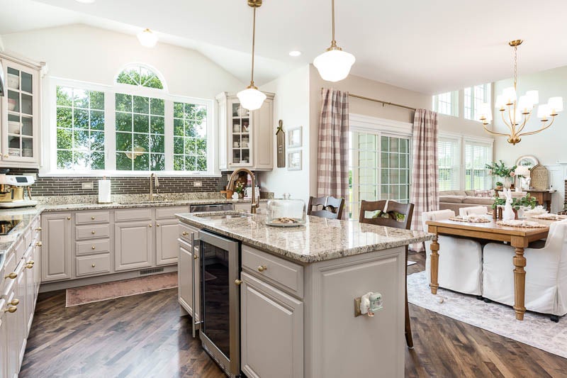 3515 TOURNAMENT Drive, Elgin, IL 60124 3515 TOURNAMENT Drive, Elgin, IL 60124