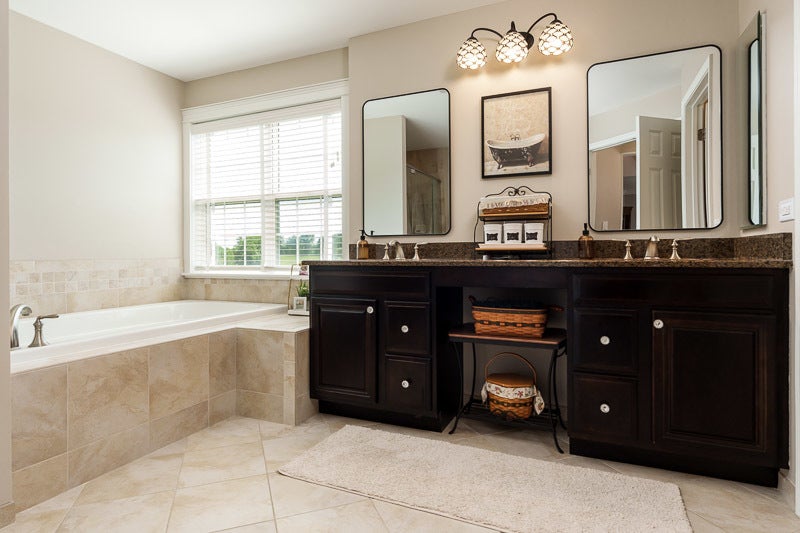 3515 TOURNAMENT Drive, Elgin, IL 60124 3515 TOURNAMENT Drive, Elgin, IL 60124