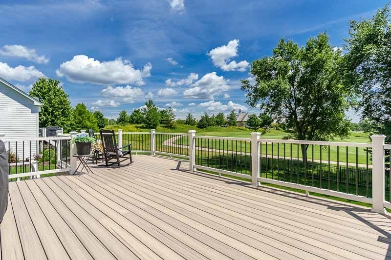 3515 TOURNAMENT Drive, Elgin, IL 60124 3515 TOURNAMENT Drive, Elgin, IL 60124