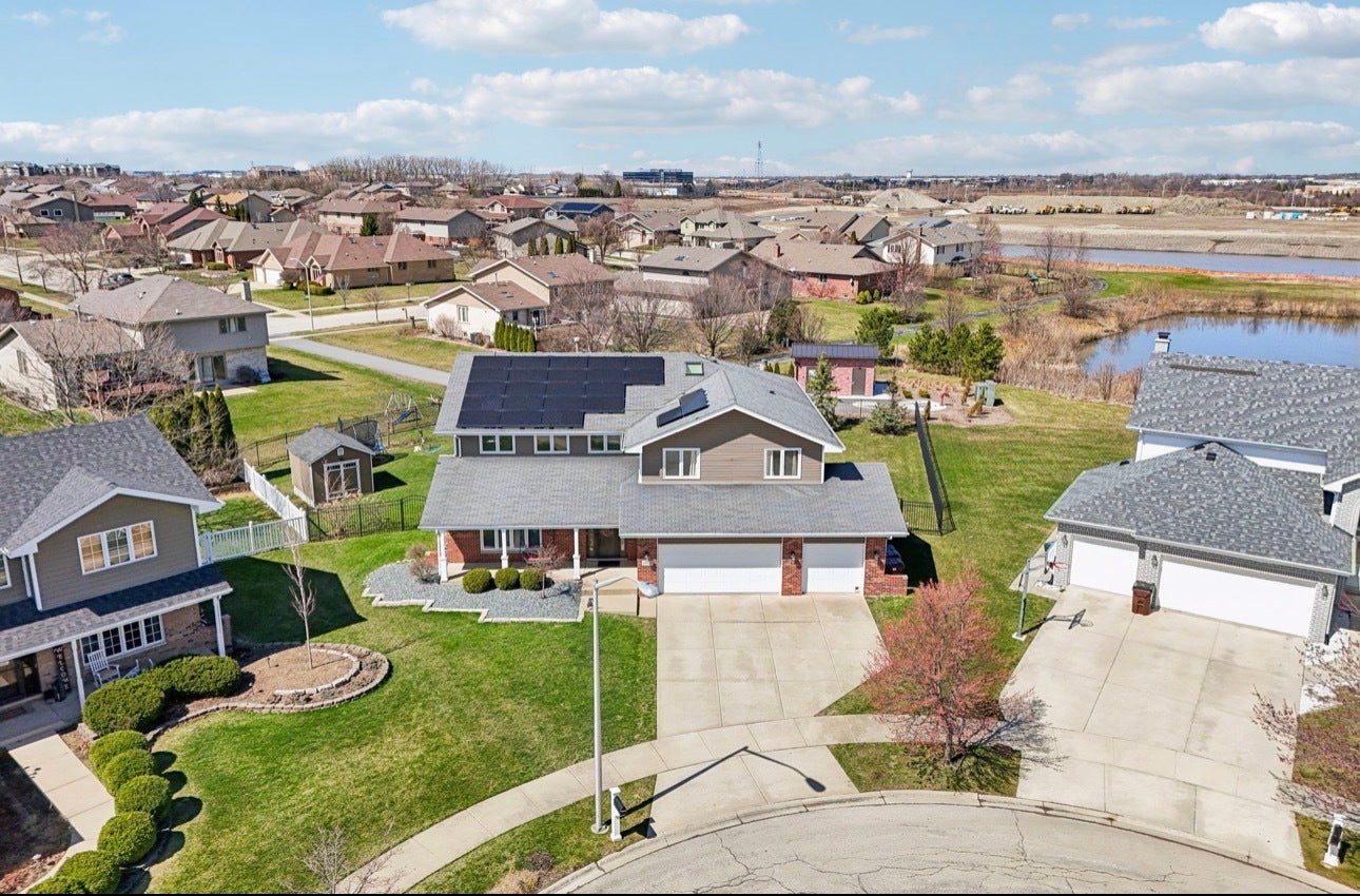 19328 Woodfield Court, Tinley Park, IL 60487 19328 Woodfield Court, Tinley Park, IL 60487