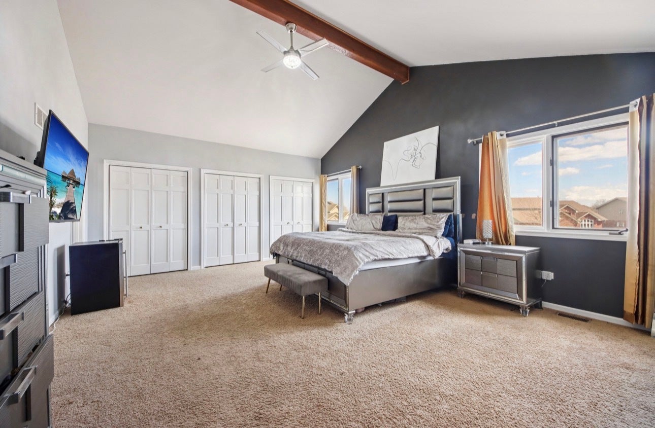 19328 Woodfield Court, Tinley Park, IL 60487 19328 Woodfield Court, Tinley Park, IL 60487