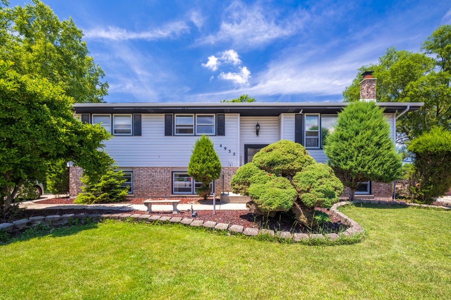 Property photo for 4932 Cypress Court, Oak Forest, IL