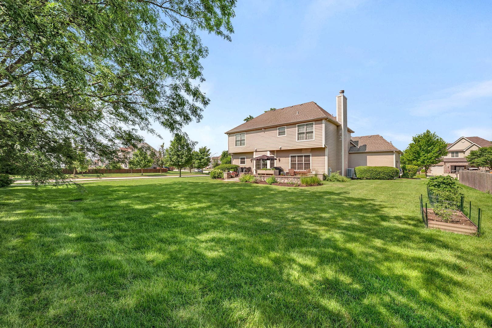 529 E Hunter Lane, Minooka, IL 60447 REAR EXTERIOR AND BACK YARD