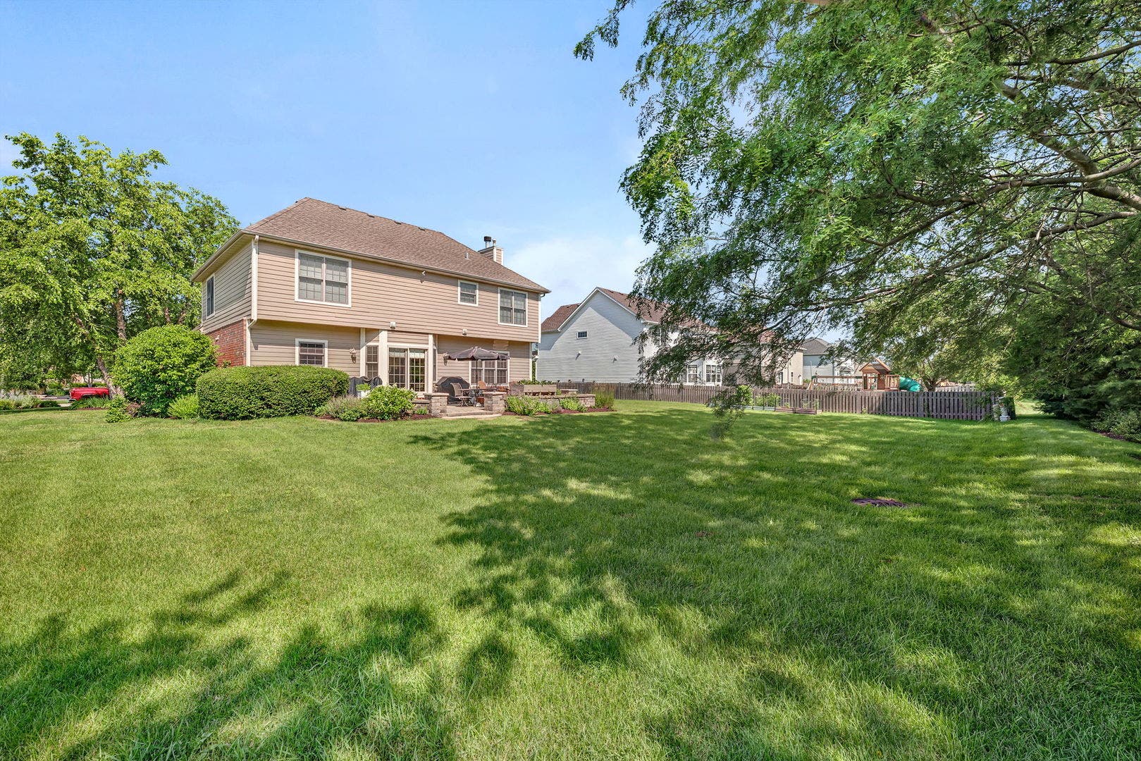 529 E Hunter Lane, Minooka, IL 60447 REAR EXTERIOR AND BACK YARD