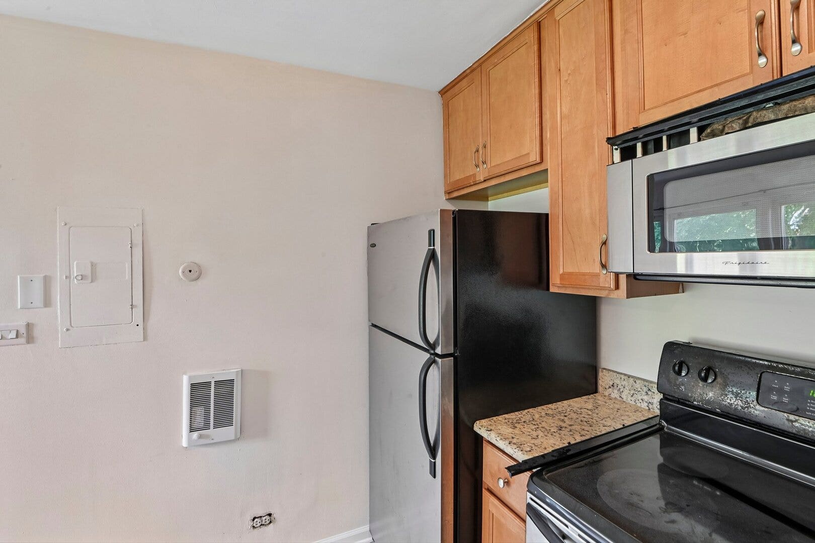 2220 Arbor Circle, #25, Downers Grove, IL 60515 2220 Arbor Circle, #25, Downers Grove, IL 60515