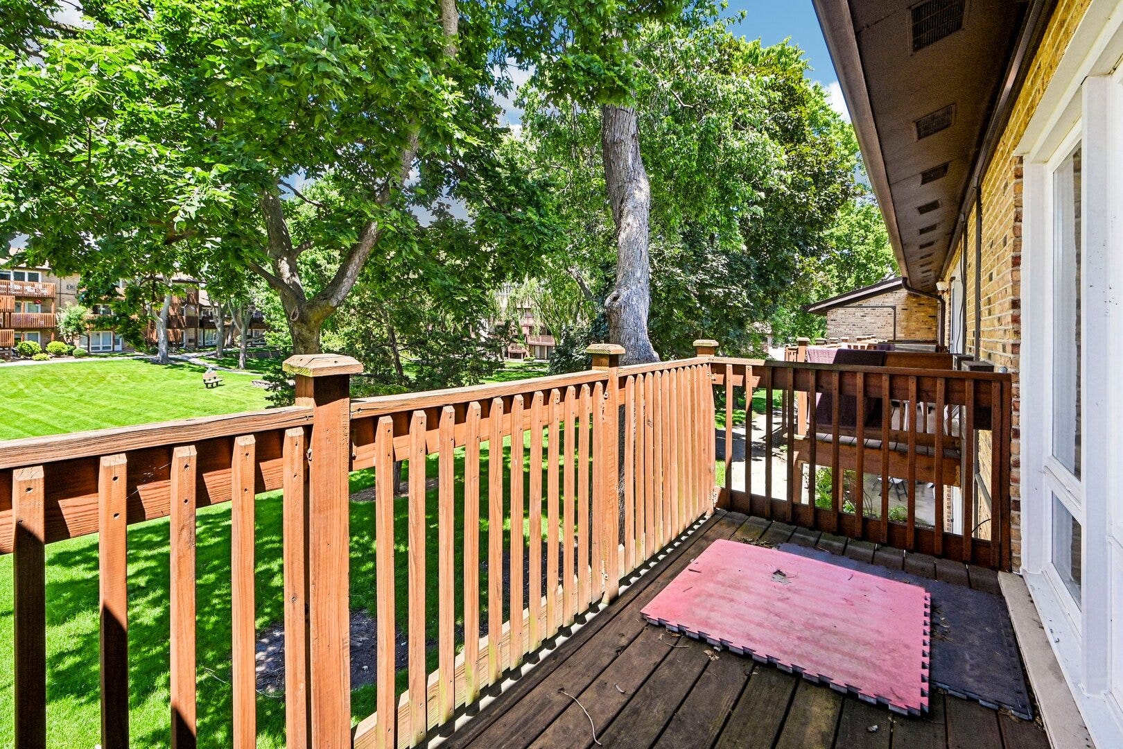 2220 Arbor Circle, #25, Downers Grove, IL 60515 2220 Arbor Circle, #25, Downers Grove, IL 60515