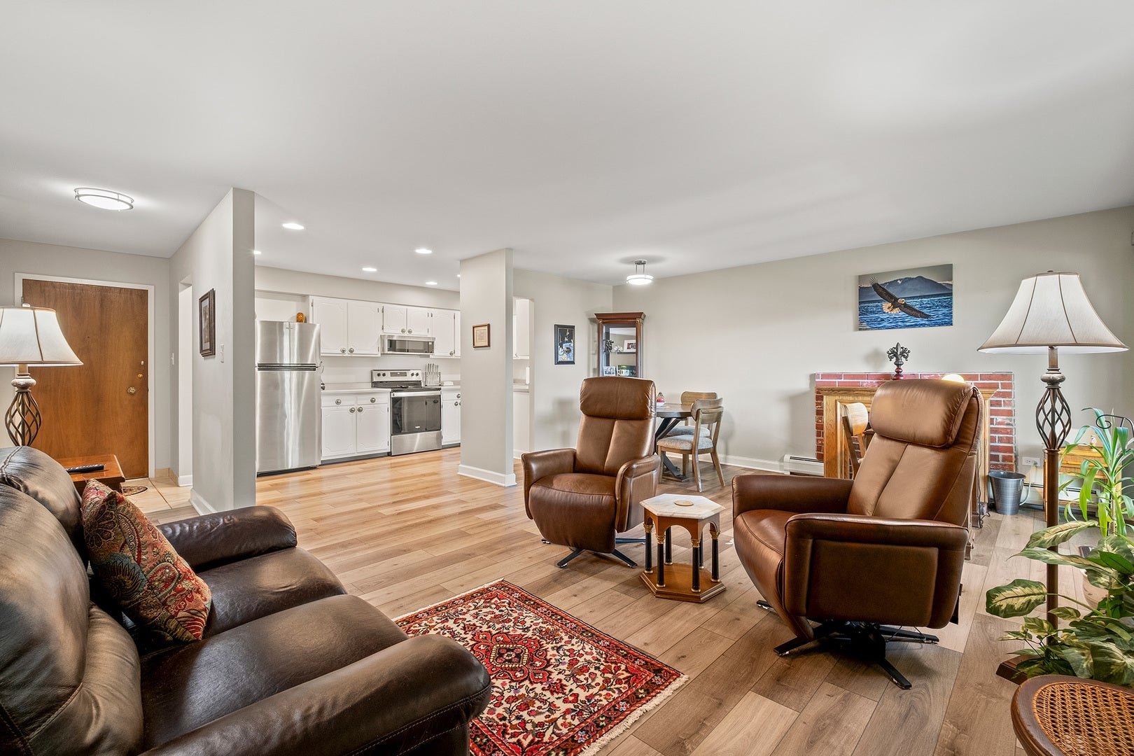 3913 Saratoga Avenue, #G-204, Downers Grove, IL 60515 3913 Saratoga Avenue, #G-204, Downers Grove, IL 60515