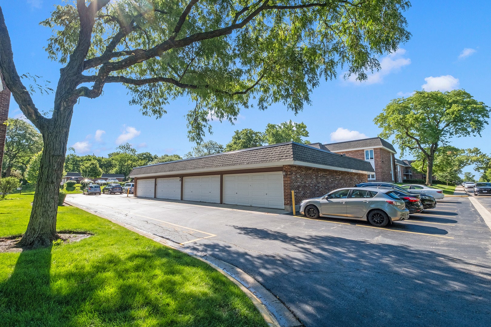 3913 Saratoga Avenue, #G-204, Downers Grove, IL 60515 Garage parking