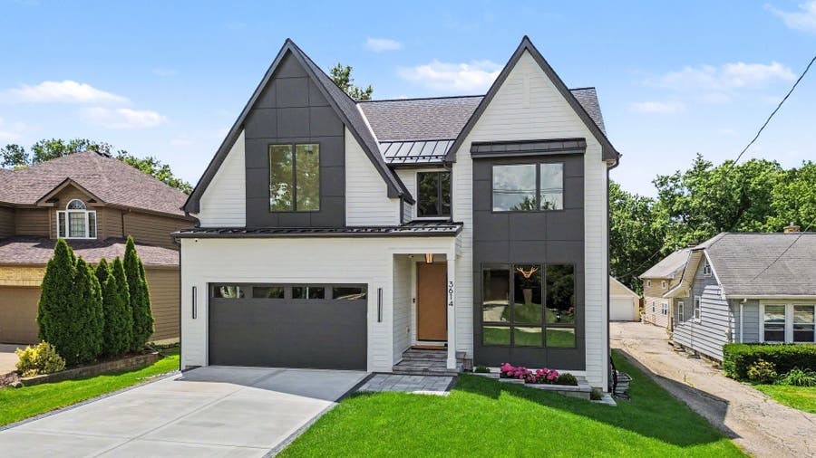 Property photo for 3614 Fairview Avenue, Downers Grove, IL