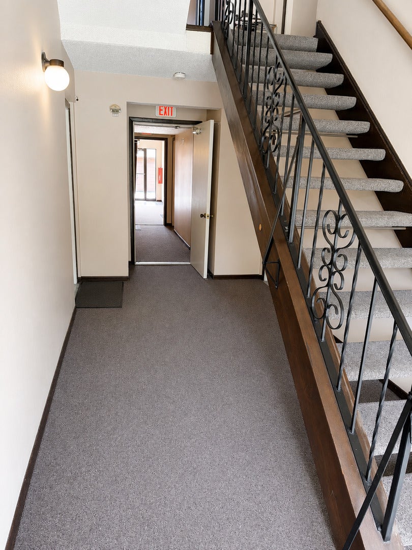 9865 Cordoba Court, #1B, Orland Park, IL 60462 9865 Cordoba Court, #1B, Orland Park, IL 60462
