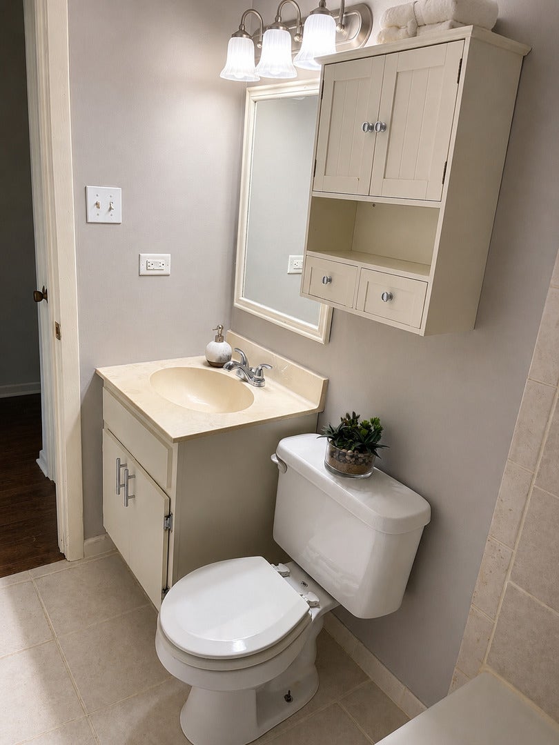 9865 Cordoba Court, #1B, Orland Park, IL 60462 9865 Cordoba Court, #1B, Orland Park, IL 60462