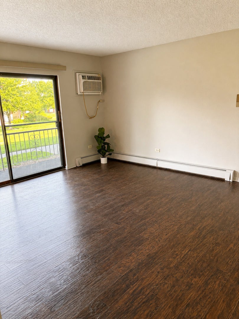 9865 Cordoba Court, #1B, Orland Park, IL 60462 9865 Cordoba Court, #1B, Orland Park, IL 60462