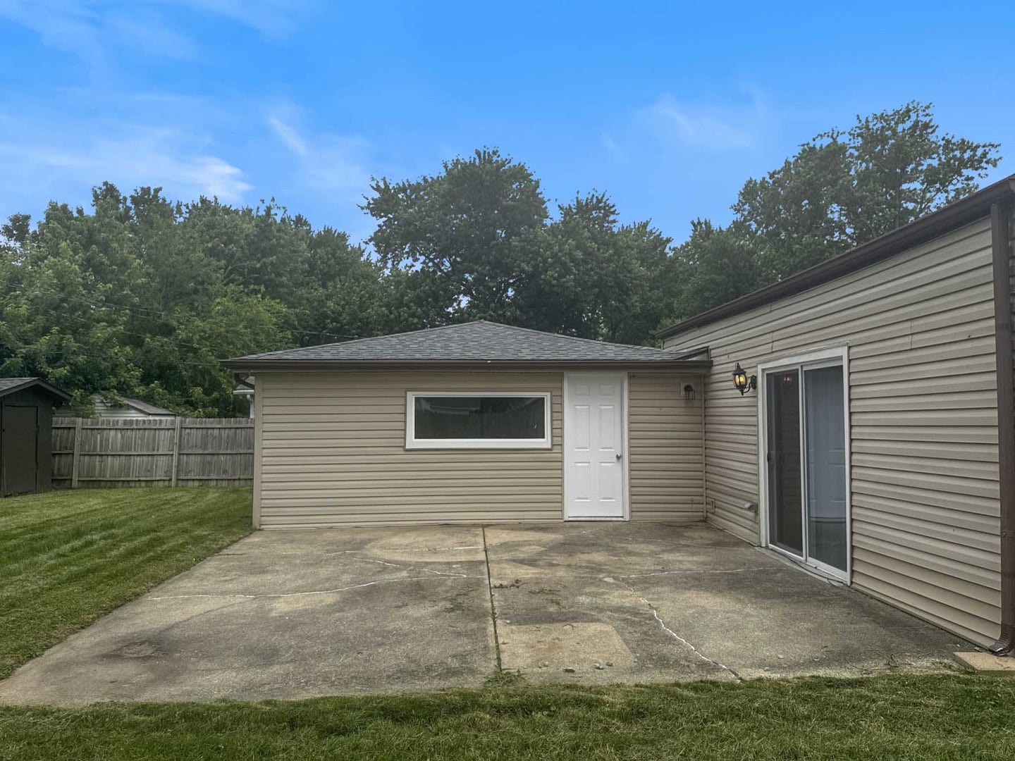 2413 Meridian Drive, Joliet, IL 60431 2413 Meridian Drive, Joliet, IL 60431