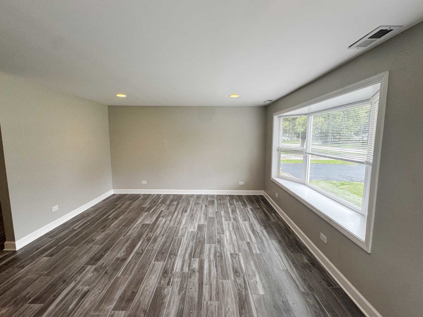 2413 Meridian Drive, Joliet, IL 60431 2413 Meridian Drive, Joliet, IL 60431