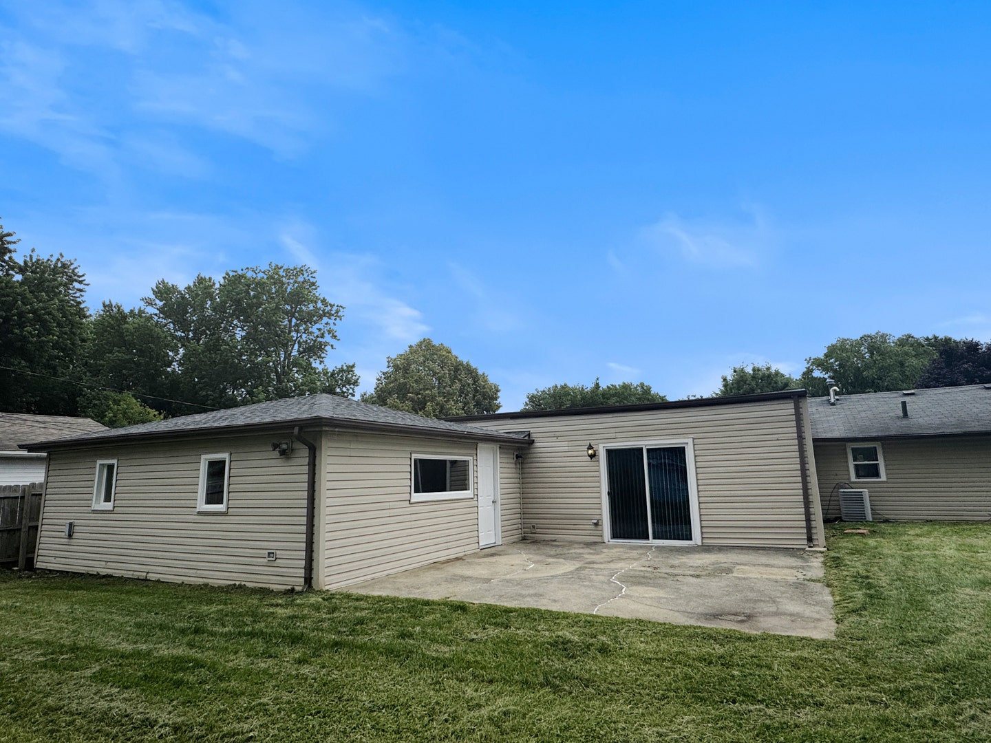 2413 Meridian Drive, Joliet, IL 60431 2413 Meridian Drive, Joliet, IL 60431