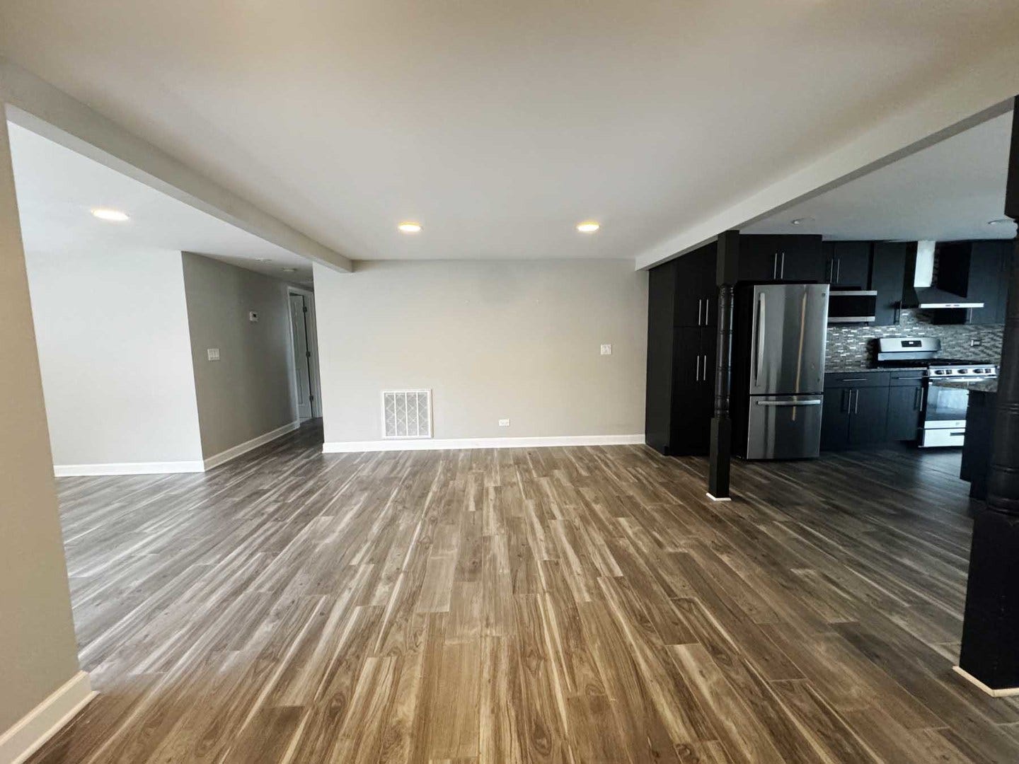 2413 Meridian Drive, Joliet, IL 60431 2413 Meridian Drive, Joliet, IL 60431