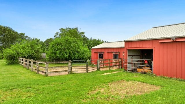 41W580 Rohrsen Road, Elgin, IL 60124 41W580 Rohrsen Road, Elgin, IL 60124