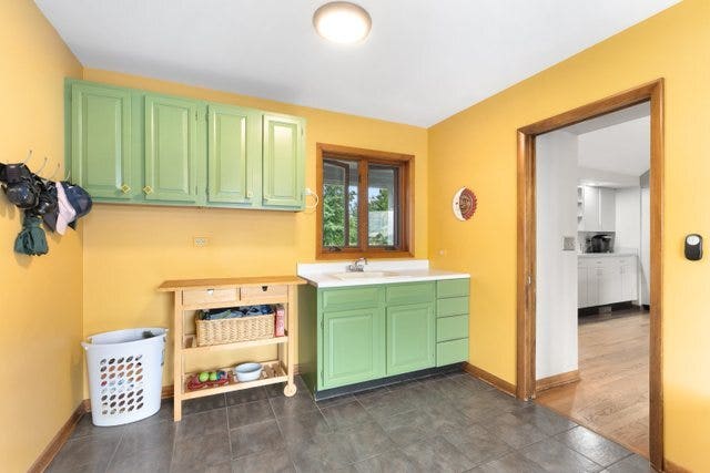 41W580 Rohrsen Road, Elgin, IL 60124 41W580 Rohrsen Road, Elgin, IL 60124
