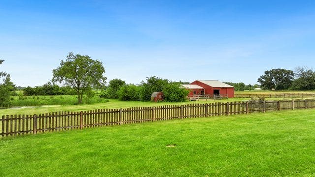 41W580 Rohrsen Road, Elgin, IL 60124 41W580 Rohrsen Road, Elgin, IL 60124