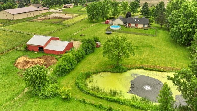 41W580 Rohrsen Road, Elgin, IL 60124 41W580 Rohrsen Road, Elgin, IL 60124