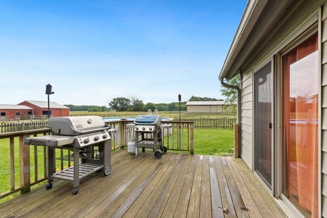 41W580 Rohrsen Road, Elgin, IL 60124 41W580 Rohrsen Road, Elgin, IL 60124
