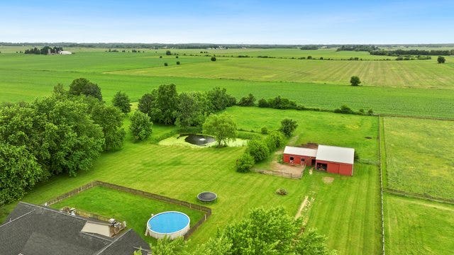41W580 Rohrsen Road, Elgin, IL 60124 41W580 Rohrsen Road, Elgin, IL 60124