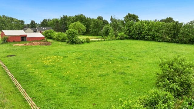 41W580 Rohrsen Road, Elgin, IL 60124 41W580 Rohrsen Road, Elgin, IL 60124