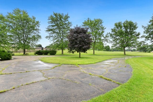 41W580 Rohrsen Road, Elgin, IL 60124 41W580 Rohrsen Road, Elgin, IL 60124