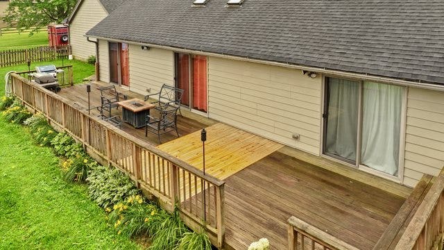 41W580 Rohrsen Road, Elgin, IL 60124 41W580 Rohrsen Road, Elgin, IL 60124