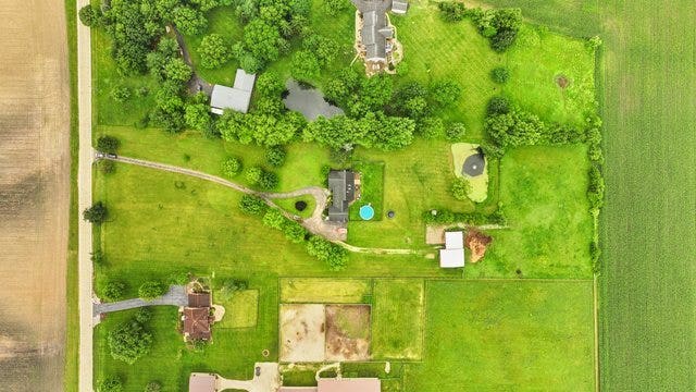 41W580 Rohrsen Road, Elgin, IL 60124 41W580 Rohrsen Road, Elgin, IL 60124