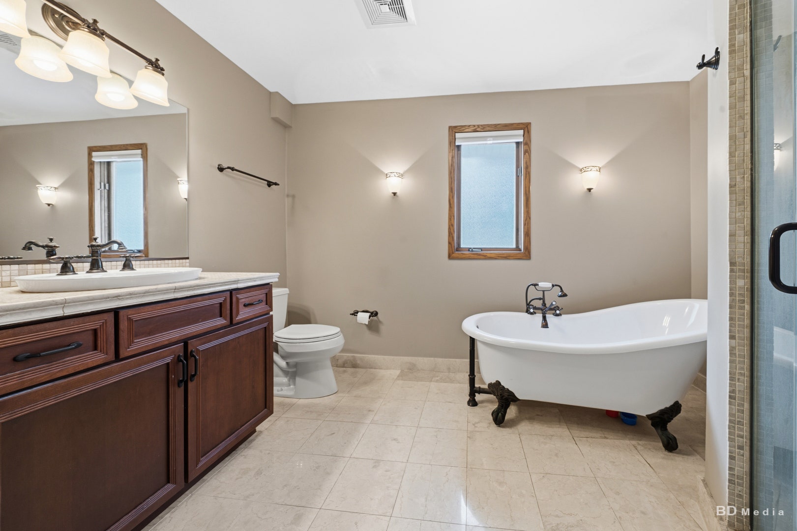 12 Old Tamarack Lane, Orland Park, IL 60462 12 Old Tamarack Lane, Orland Park, IL 60462