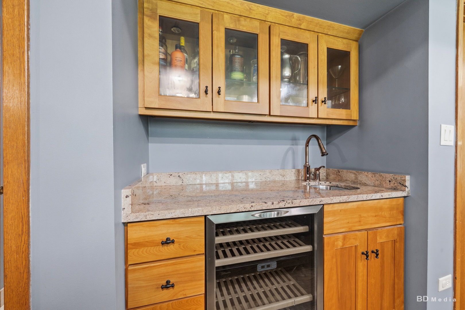 12 Old Tamarack Lane, Orland Park, IL 60462 12 Old Tamarack Lane, Orland Park, IL 60462