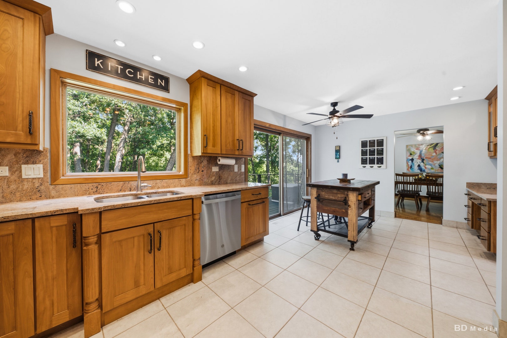 12 Old Tamarack Lane, Orland Park, IL 60462 12 Old Tamarack Lane, Orland Park, IL 60462