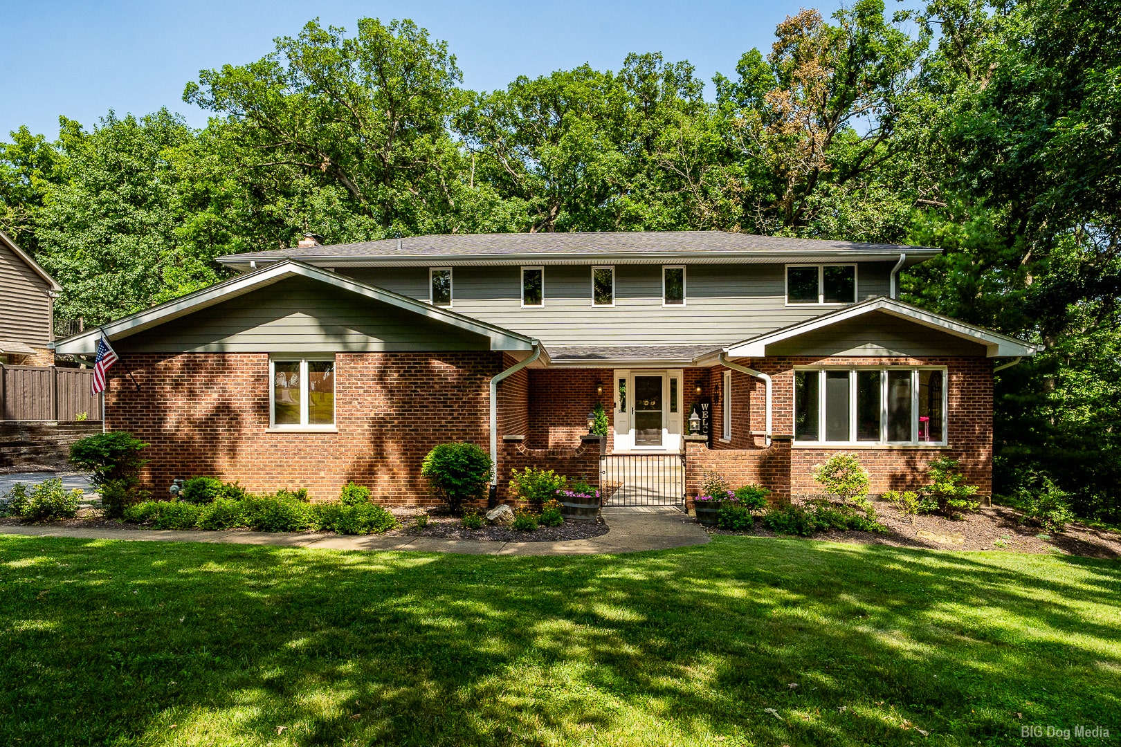 12 Old Tamarack Lane, Orland Park, IL 60462 12 Old Tamarack Lane, Orland Park, IL 60462