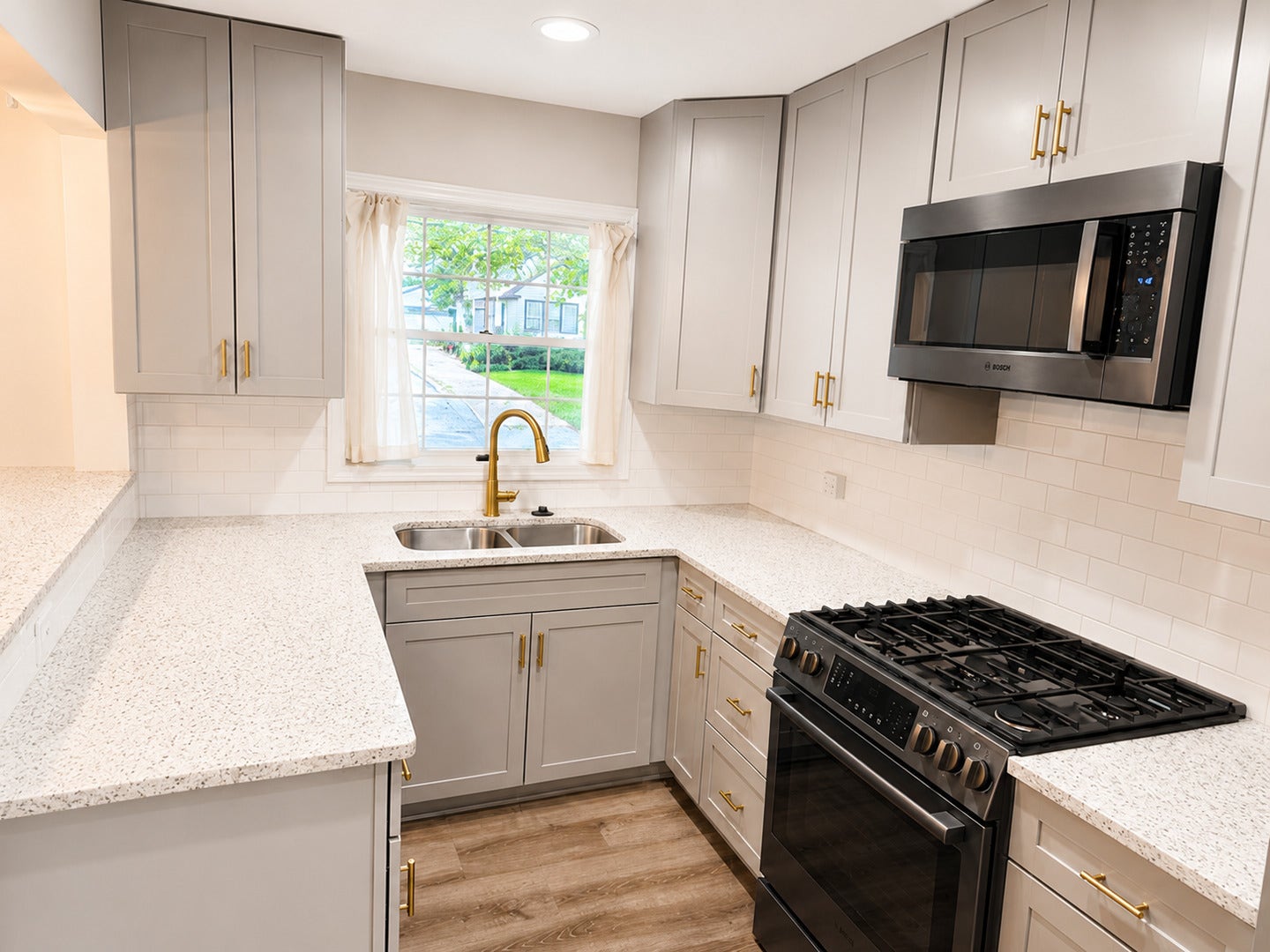 4529 Saratoga Avenue, Downers Grove, IL 60515 4529 Saratoga Avenue, Downers Grove, IL 60515