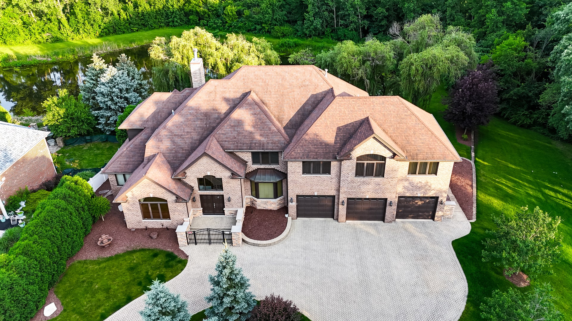21459 Brittany Drive, Frankfort, IL 60423 21459 Brittany Drive, Frankfort, IL 60423