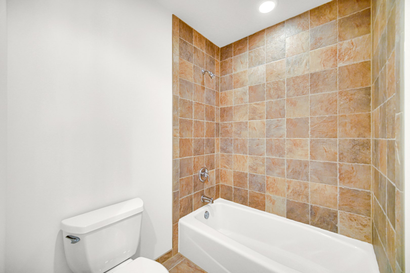 21459 Brittany Drive, Frankfort, IL 60423 21459 Brittany Drive, Frankfort, IL 60423