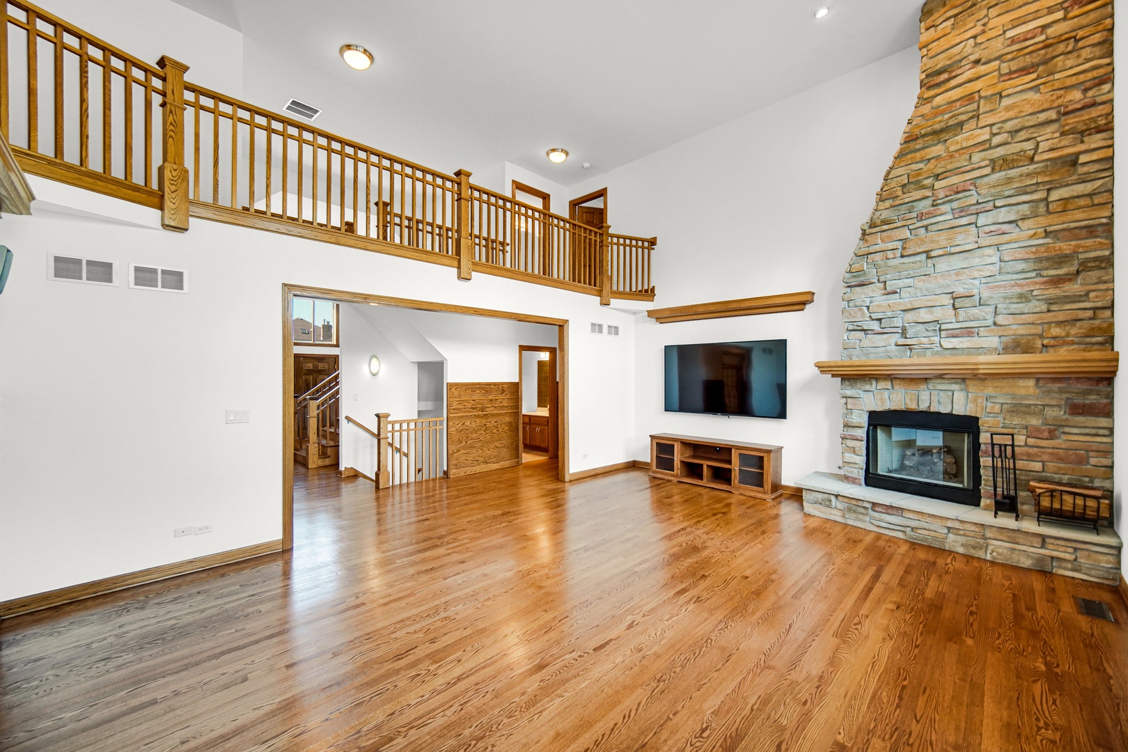 21459 Brittany Drive, Frankfort, IL 60423 21459 Brittany Drive, Frankfort, IL 60423