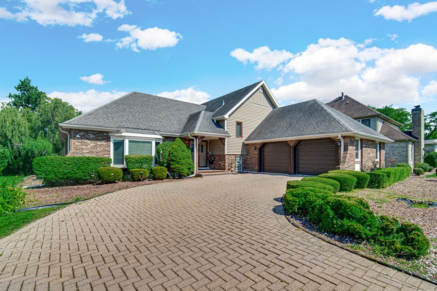 Property photo for 20905 London Drive, Olympia Fields, IL
