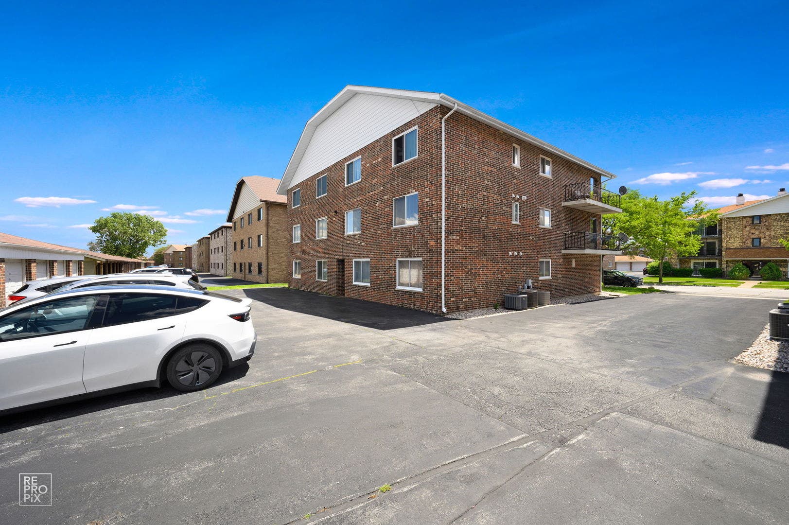 8154 168th Place, #3E, Tinley Park, IL 60477 8154 168th Place, #3E, Tinley Park, IL 60477