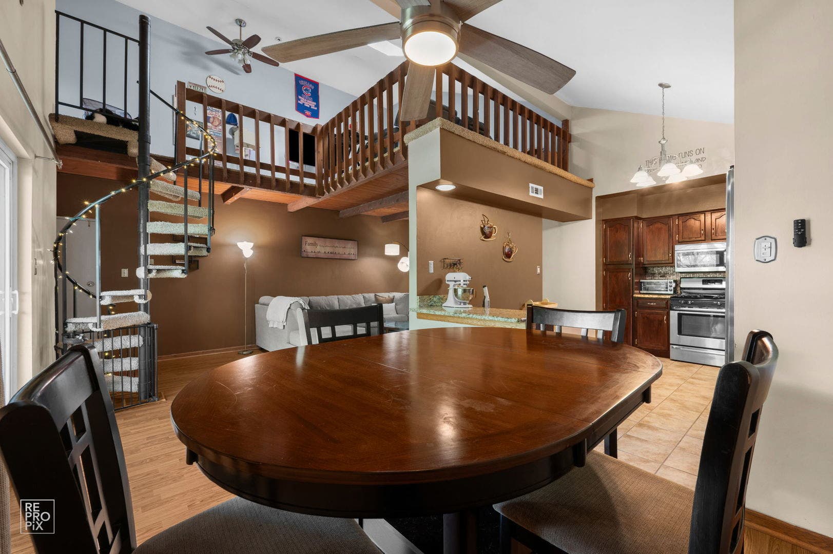 8154 168th Place, #3E, Tinley Park, IL 60477 8154 168th Place, #3E, Tinley Park, IL 60477