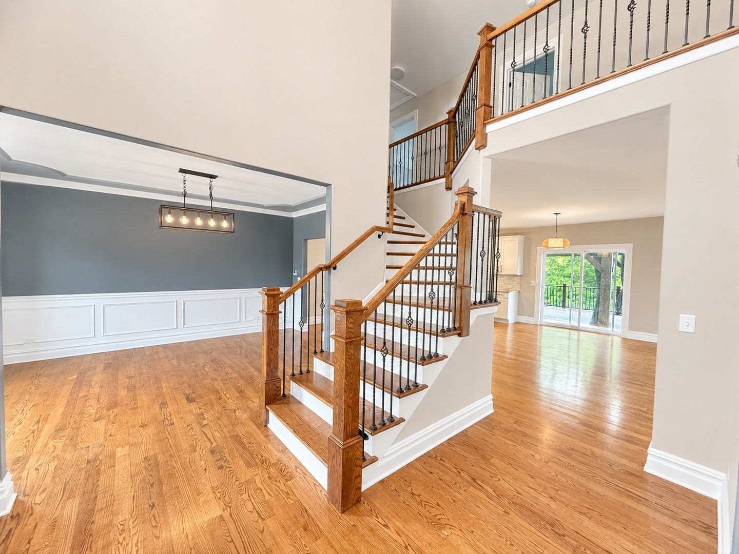 13070 Waterford Drive, Lemont, IL 60439 13070 Waterford Drive, Lemont, IL 60439