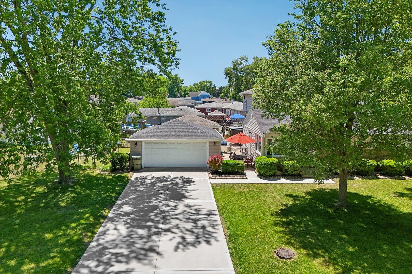 16841 Willow Lane Drive, Tinley Park, IL 60477 16841 Willow Lane Drive, Tinley Park, IL 60477