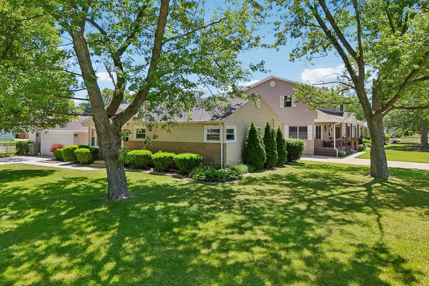 16841 Willow Lane Drive, Tinley Park, IL 60477 16841 Willow Lane Drive, Tinley Park, IL 60477