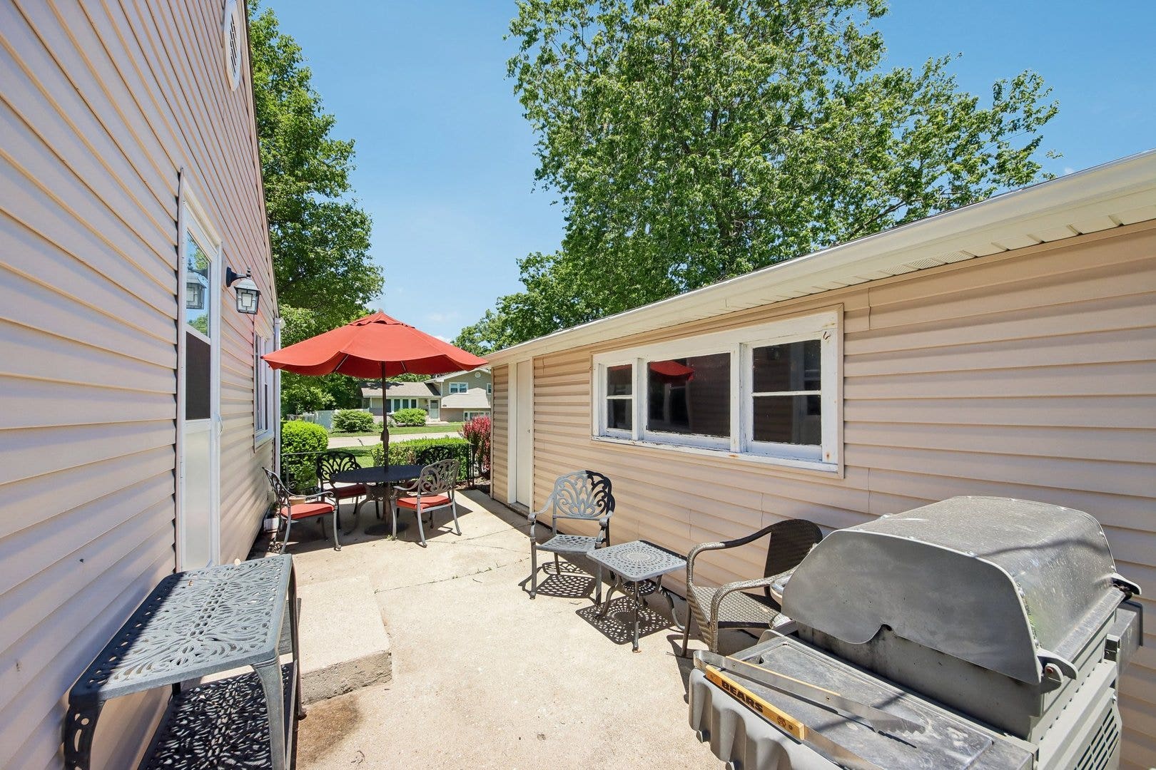 16841 Willow Lane Drive, Tinley Park, IL 60477 16841 Willow Lane Drive, Tinley Park, IL 60477