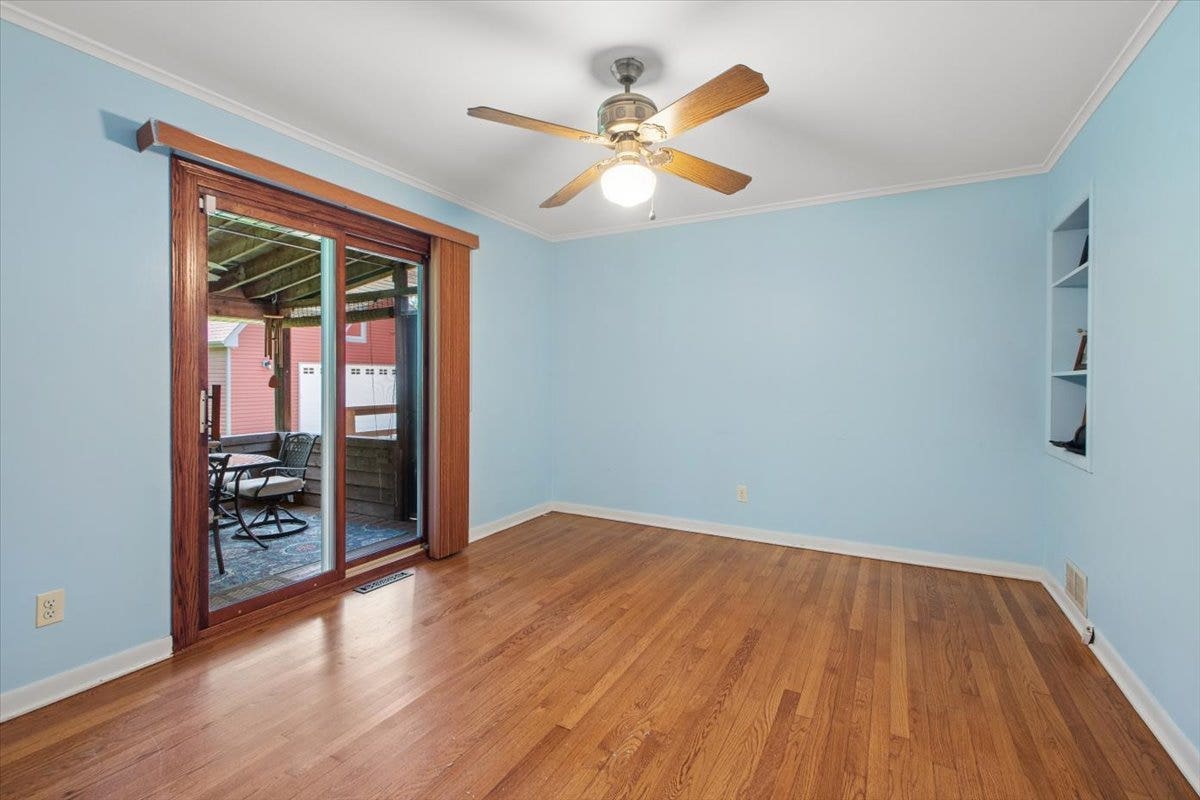 1219 121st Street, Lemont, IL 60439 1219 121st Street, Lemont, IL 60439