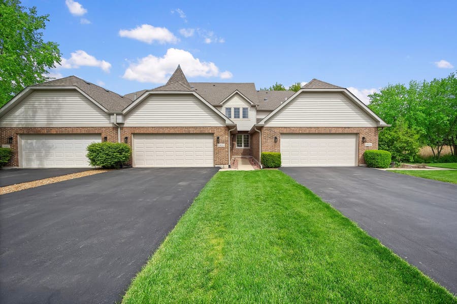 Property photo for 13839 Steepleview Lane, Lemont, IL