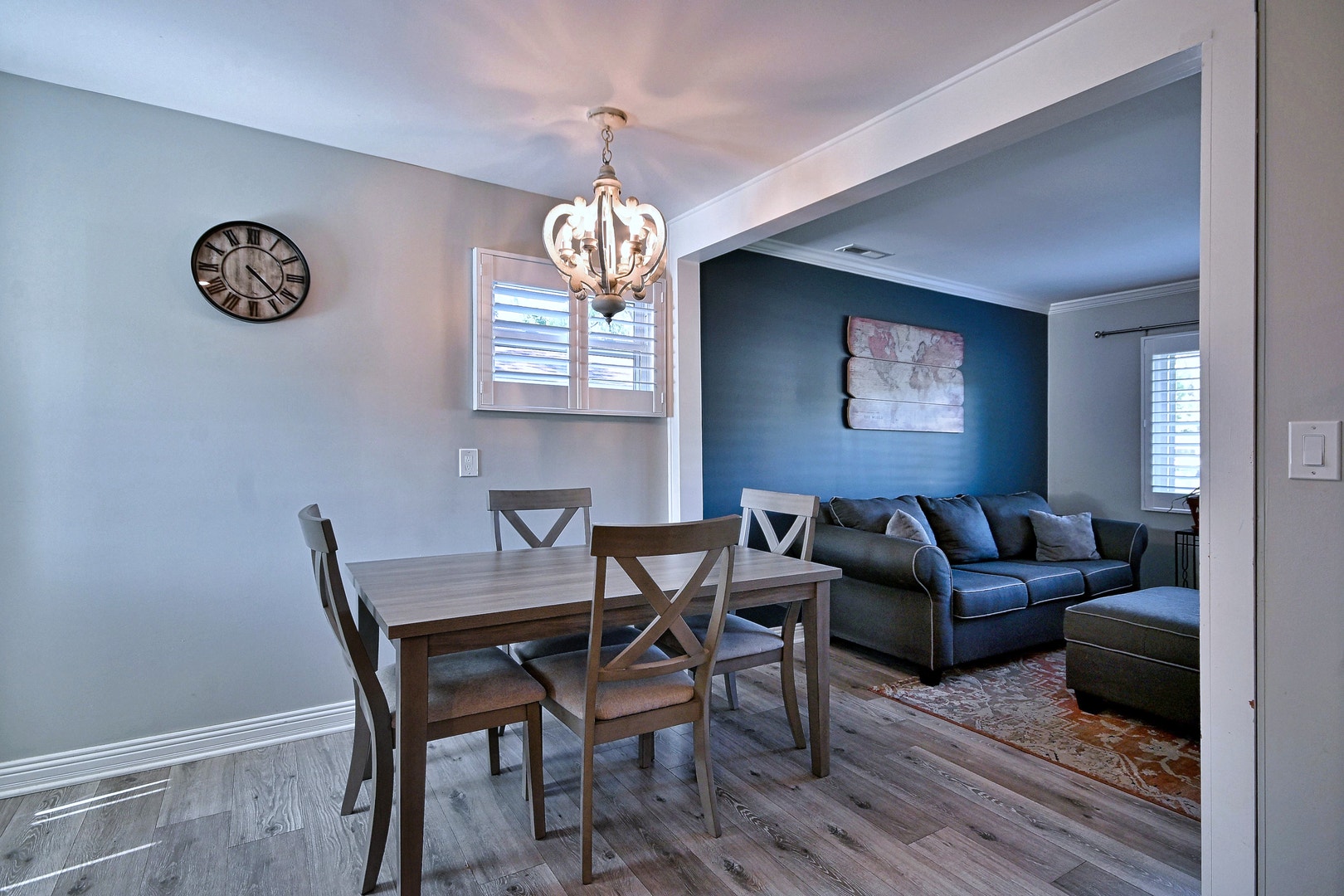 5728 Plymouth Avenue, Downers Grove, IL 60516 5728 Plymouth Avenue, Downers Grove, IL 60516