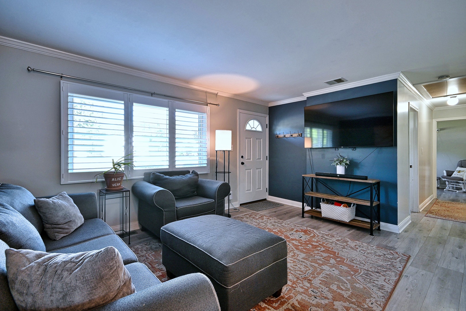 5728 Plymouth Avenue, Downers Grove, IL 60516 5728 Plymouth Avenue, Downers Grove, IL 60516